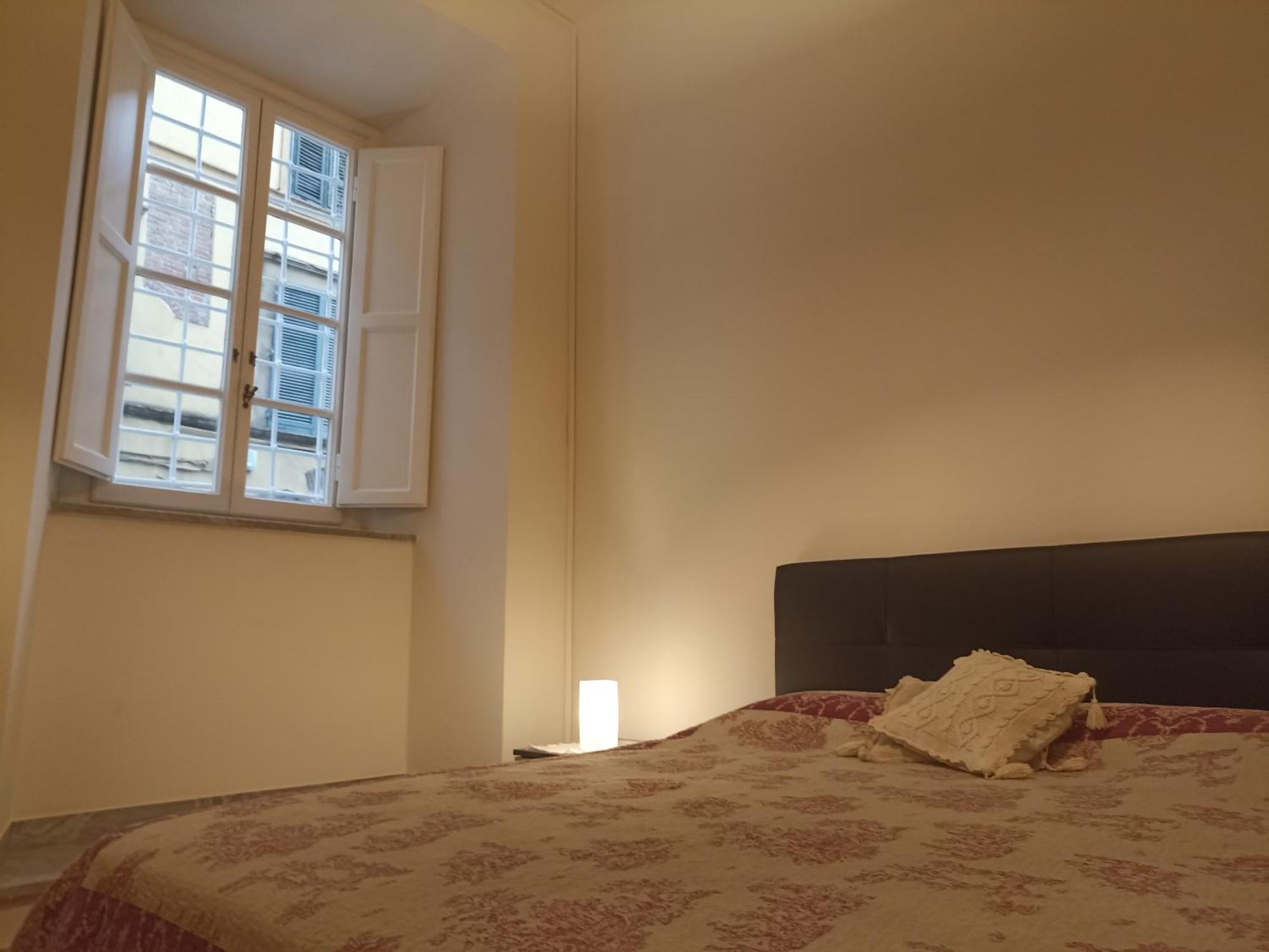 فيلا Gem In The City Center Of Lucca With Air Conditioning - Exclusive Ground Floor House Inside The Walls Close To Botanical Garden And Piazza San Martino المظهر الخارجي الصورة