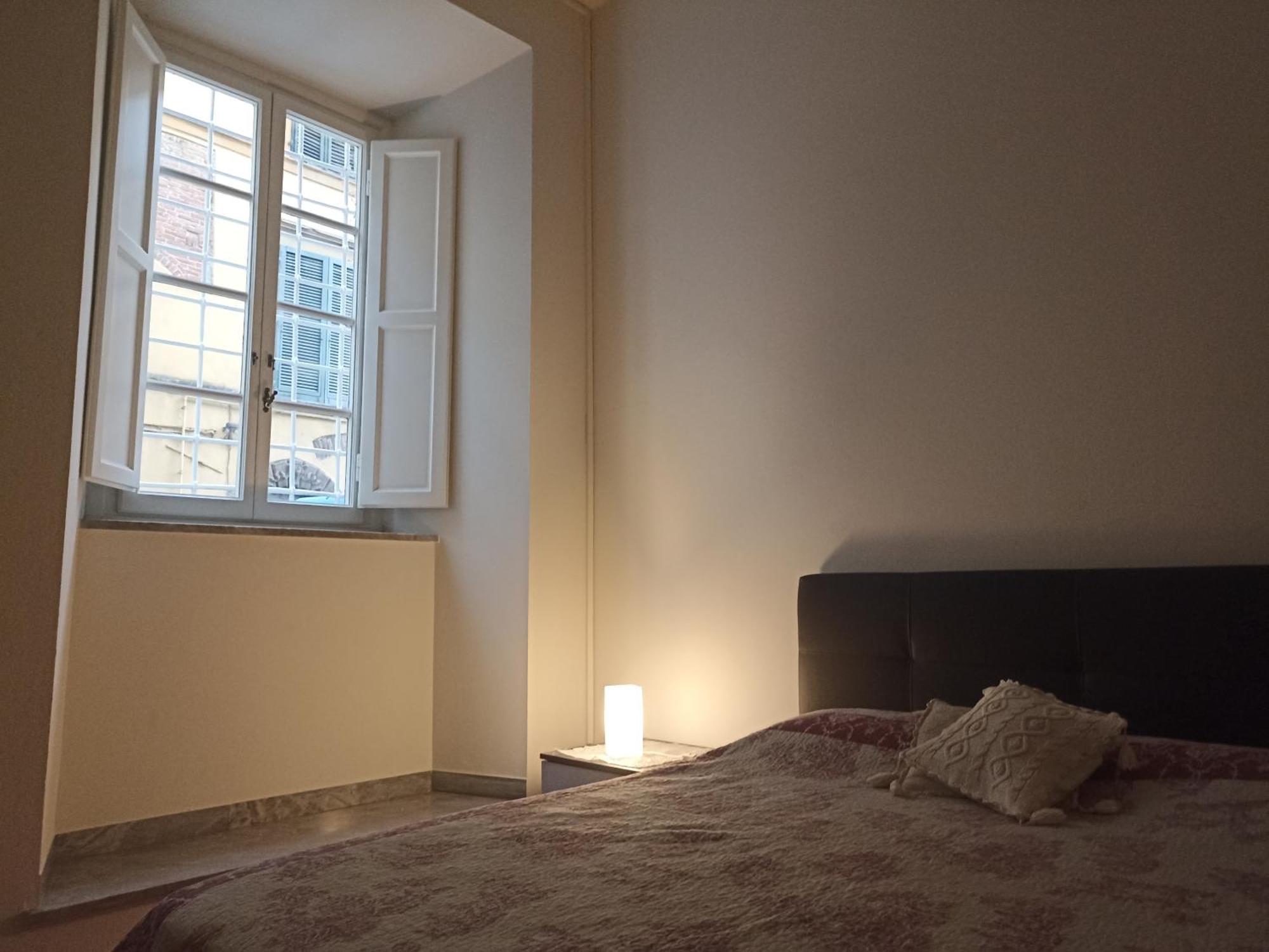 فيلا Gem In The City Center Of Lucca With Air Conditioning - Exclusive Ground Floor House Inside The Walls Close To Botanical Garden And Piazza San Martino المظهر الخارجي الصورة